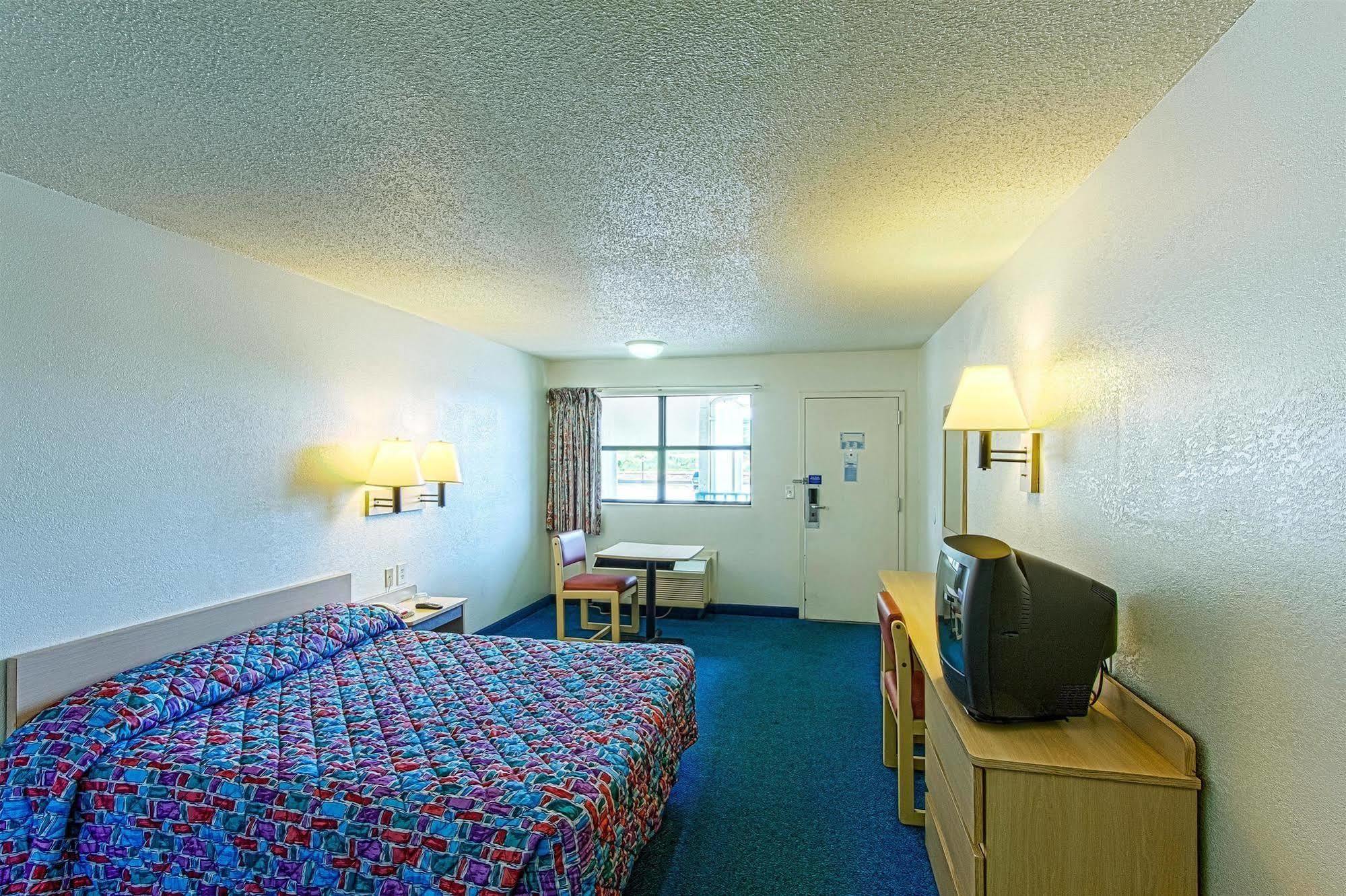 Motel 6 Chattanooga East Екстериор снимка