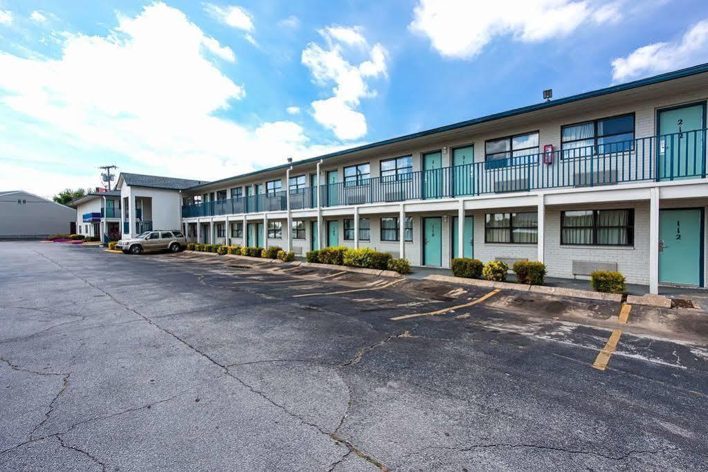 Motel 6 Chattanooga East Екстериор снимка